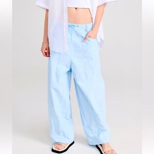 NWT Lioness Hills Parachute Pants